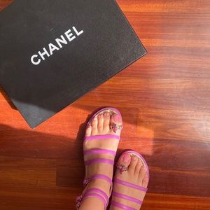 ($700 OBO) CHANEL Pink Leather Jewel Toe Ring Strappy Flat Gladiator Sandals